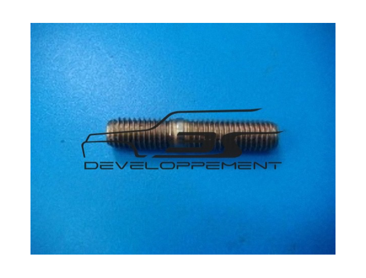 Goujon de fixation de redescente d’huile de bloc moteur