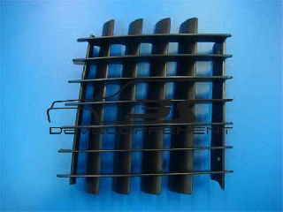 Grille aile AR inf G.