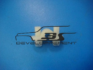 Agrafe de charnière de béquille de capot moteur