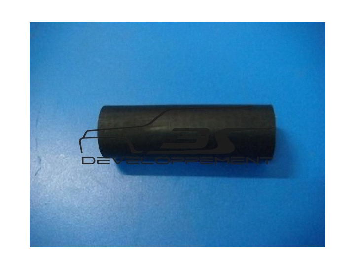 Durite entre gros tube Rilsan et goulotte d’essence