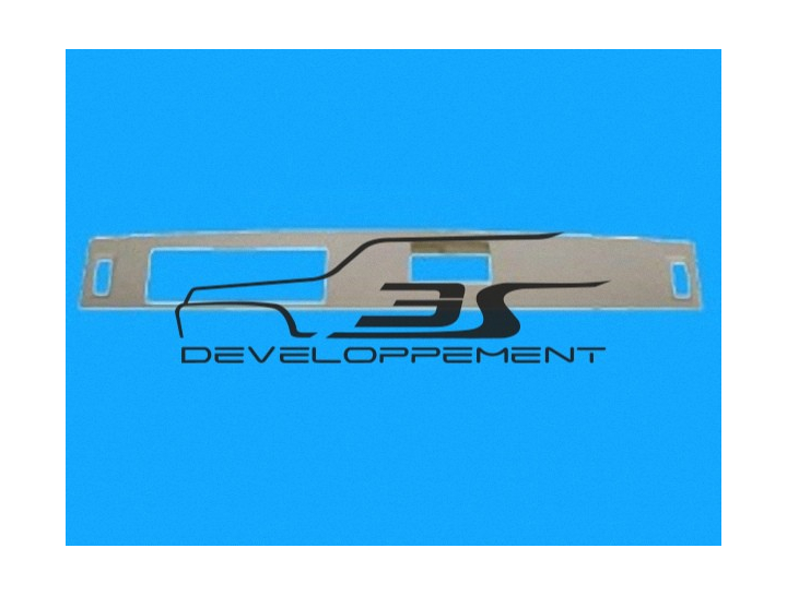 Tableau de bord supérieur nu