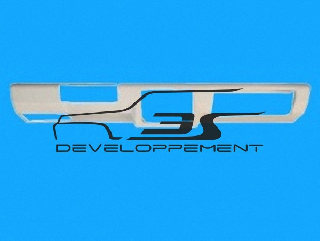 Tableau de bord inférieur nu