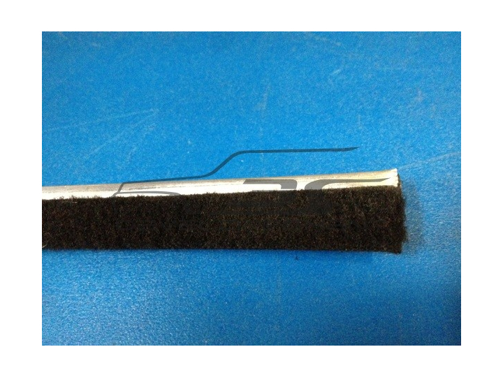 Joint lèche vitre feutre