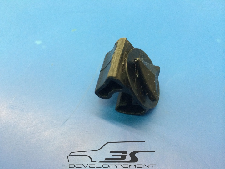 Agrafe plage arrière amovible