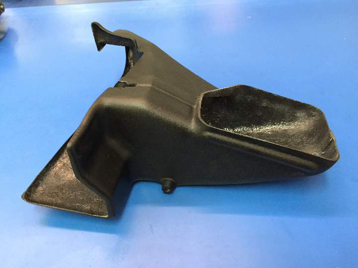 Écope entrée d'air habitacle 