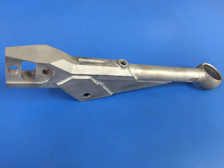 Triangle av droit MEGANE kit car (la pièce)