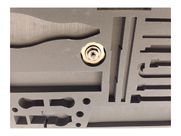 Clé de fermeture de capot moteur R5 turbo 1