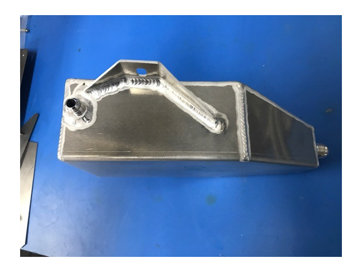 Réservoir tampon essence Tour de Corse