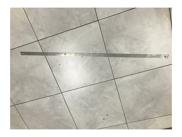 Tôle de fixation bas de caisse polyester