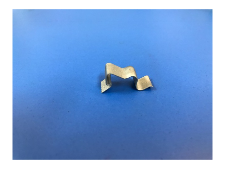 Agraffe de retenue de câble de chauffage