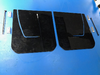 Bavette noir ep 3mm (paire)