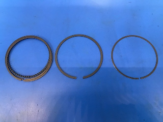 Segment pistons diam 77