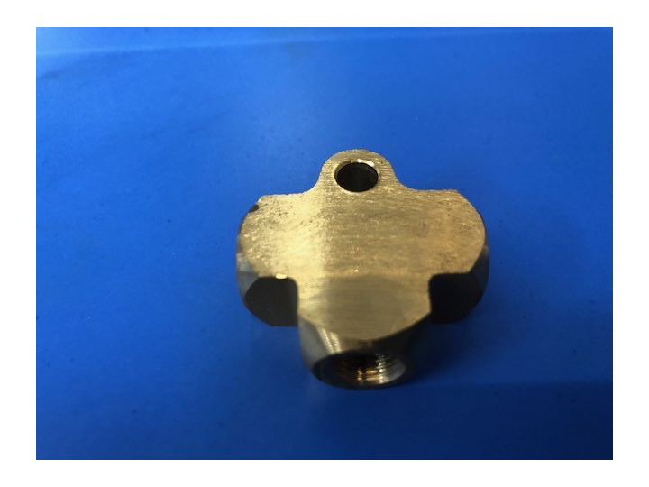 Raccords 3 voies pour frein M10X100