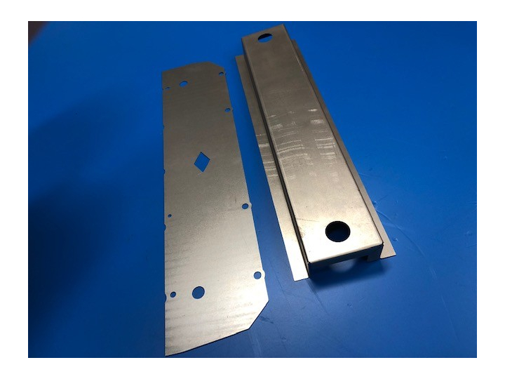 tôle de Travers avant