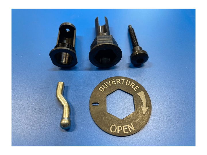 Verrouillage de capot moteur R5 Turbo-0