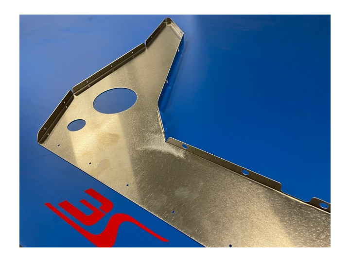 Tôle latérale droit réservoir R5 turbo-0