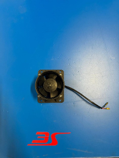 Extracteur d’air chaud compartiment moteur.