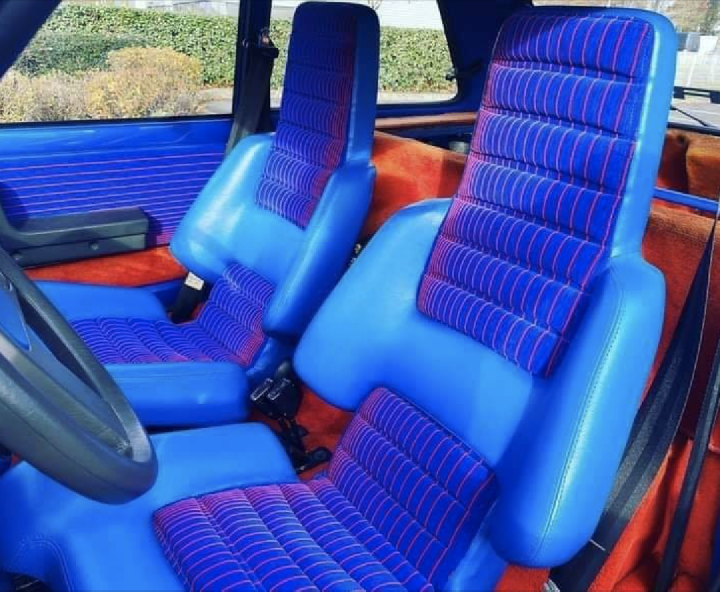 Garniture de siège  en simili bleu R5 turbo