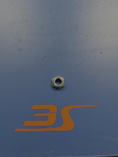 Entretoise triangle inferieur AV R5 turbo